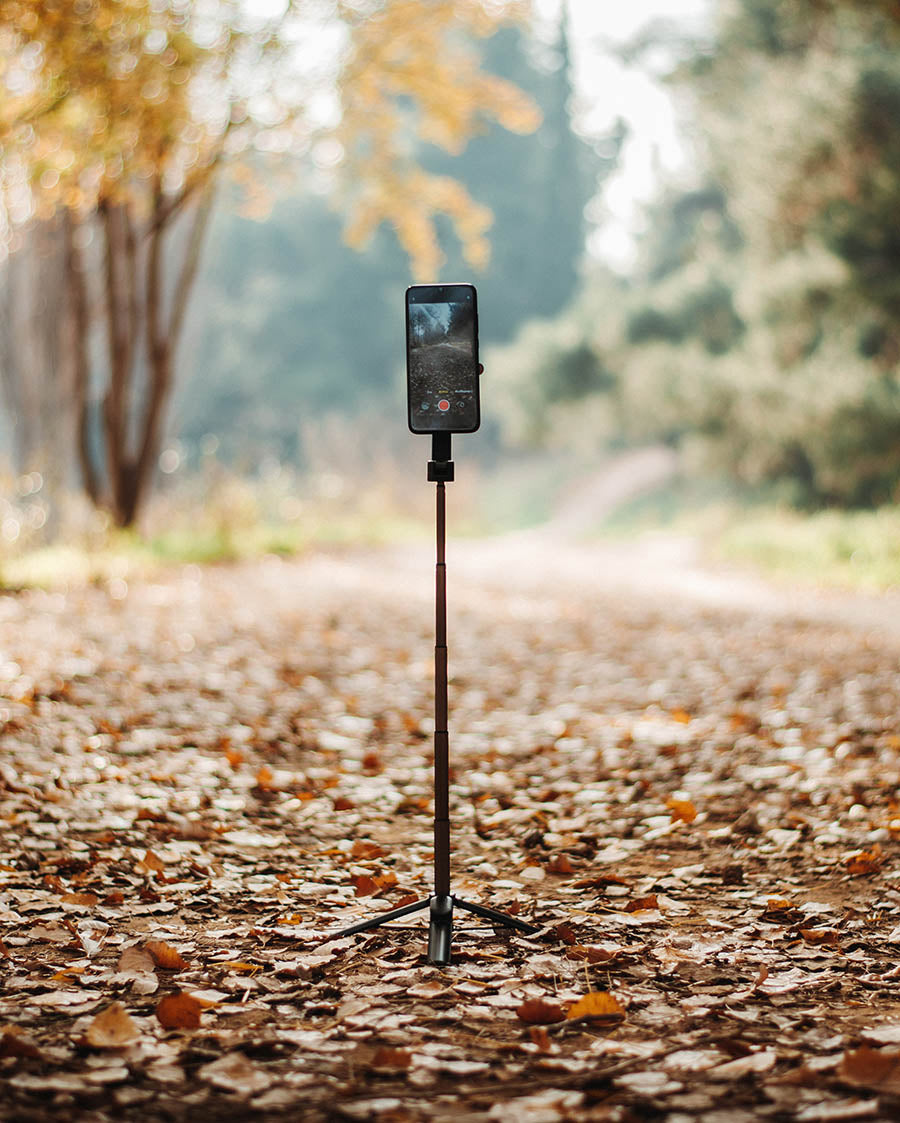 Selfie Stick with Wireless Remote. Magnetic Phone Tripod Stand for Livestreming. Video Recording - Image 13