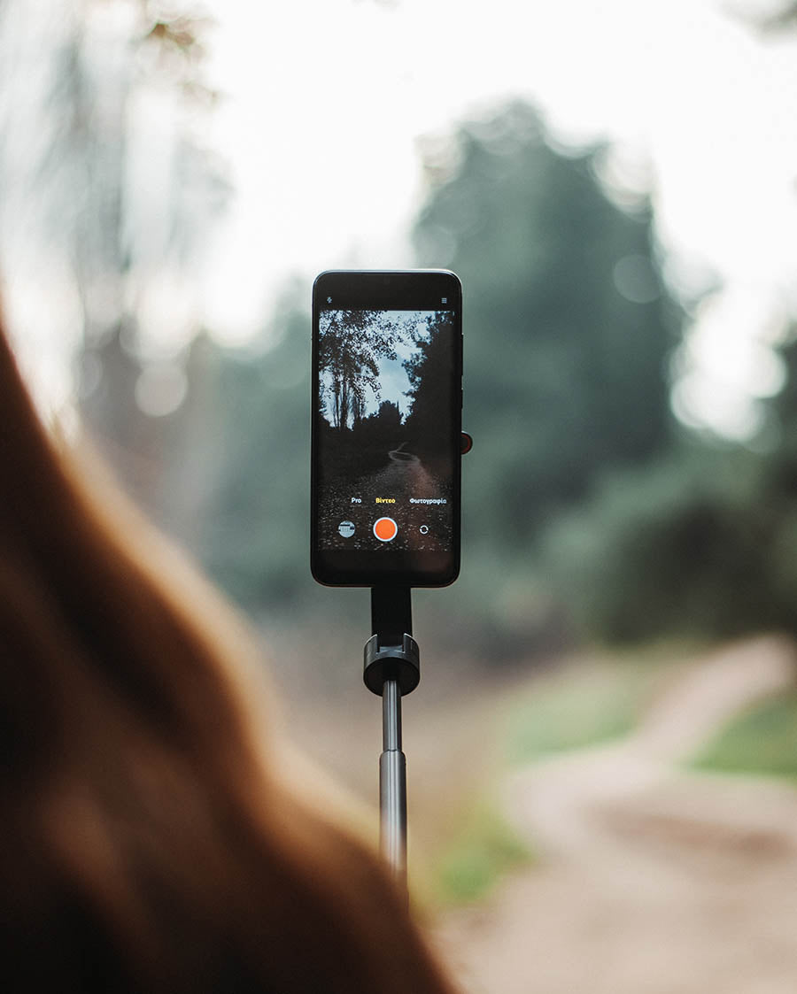 Selfie Stick with Wireless Remote. Magnetic Phone Tripod Stand for Livestreming. Video Recording - Image 11